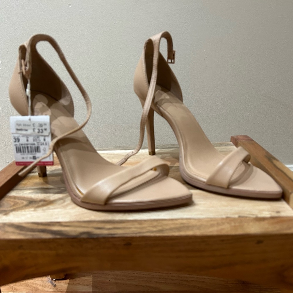 Zara Basics nude / beige strap stiletto sandals.